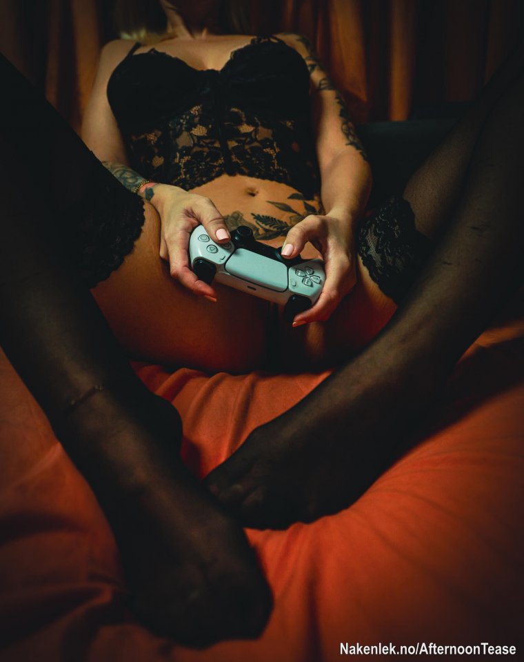 Lite sexiga freebies till våra darlings 💋💦

#sexig #milf
